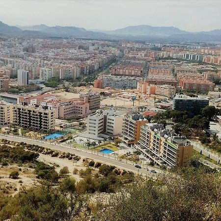 Modern Flat At Garbinet With Wifi Apartman Alicante Kültér fotó